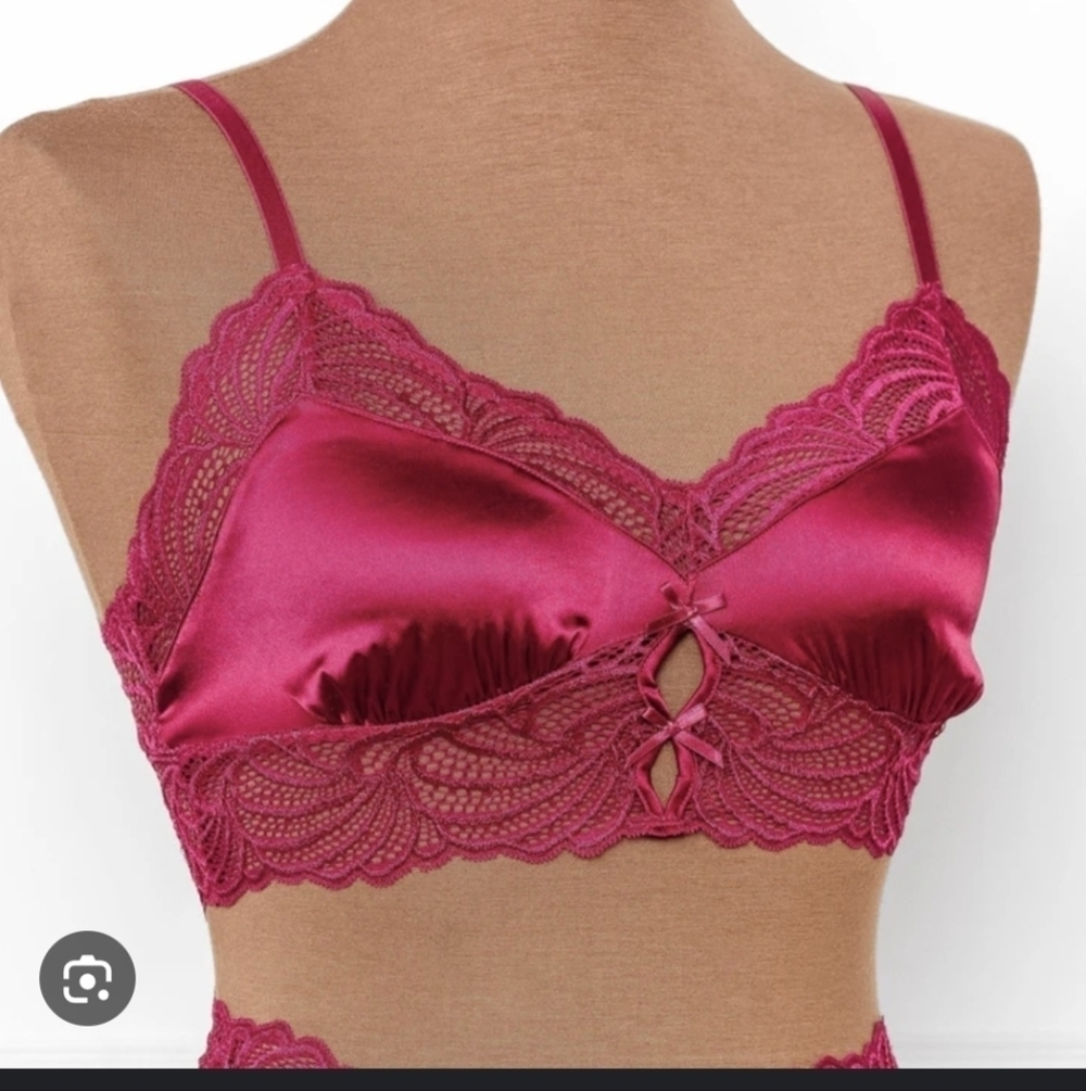 Mentionables, Bralet, Fushcia Pink, Size M